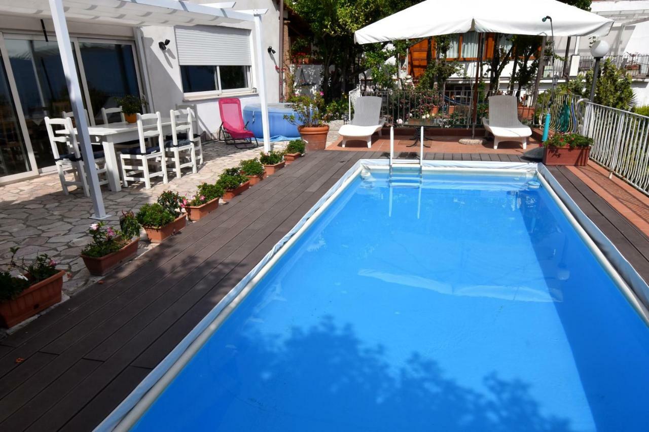 Villa Asia Holiday Home SantʼAgata sui Due Golfi Buitenkant foto